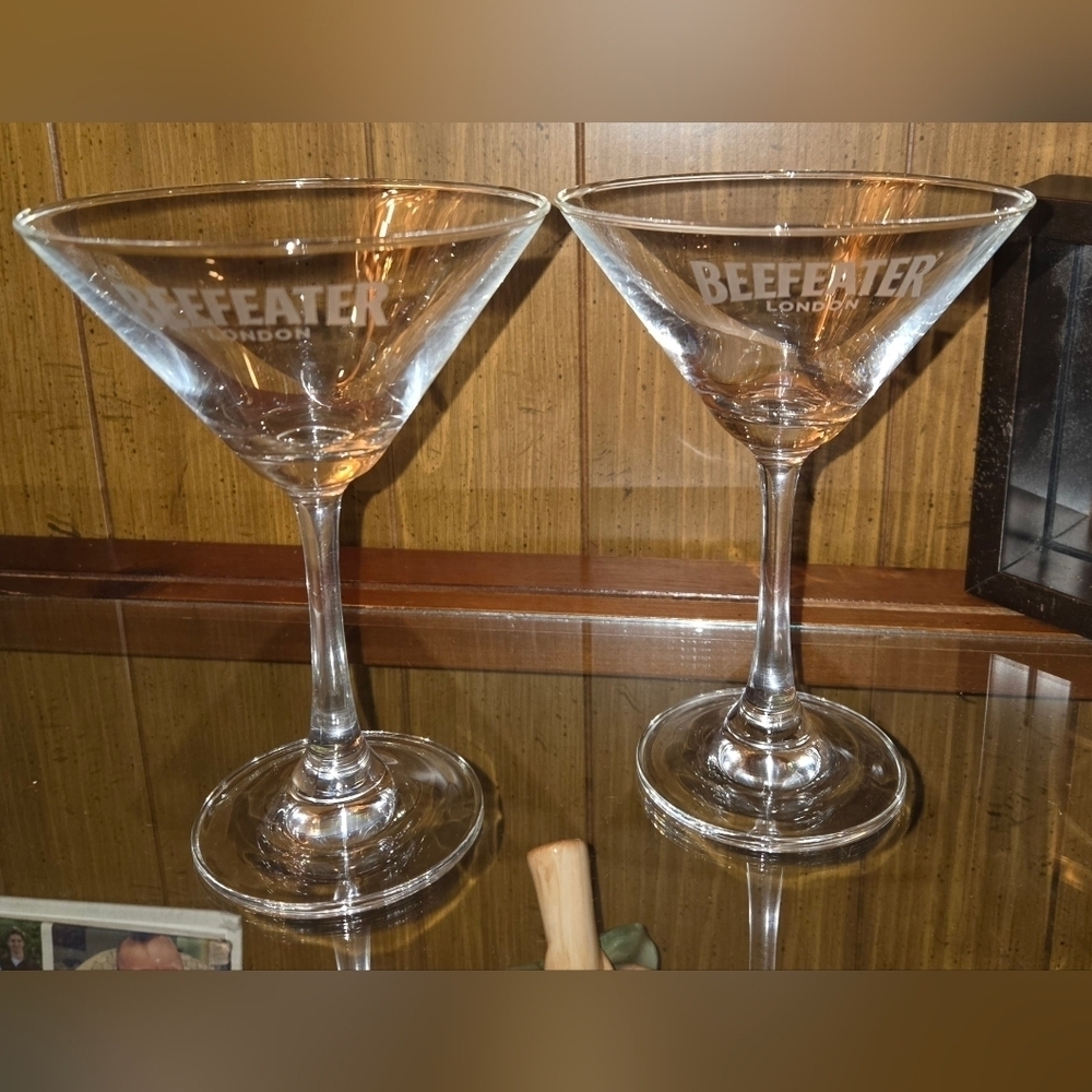 NWOT | Beefeater | Martini Glass Set | Set of Two | Perfect Condition - Picture 7 of 13